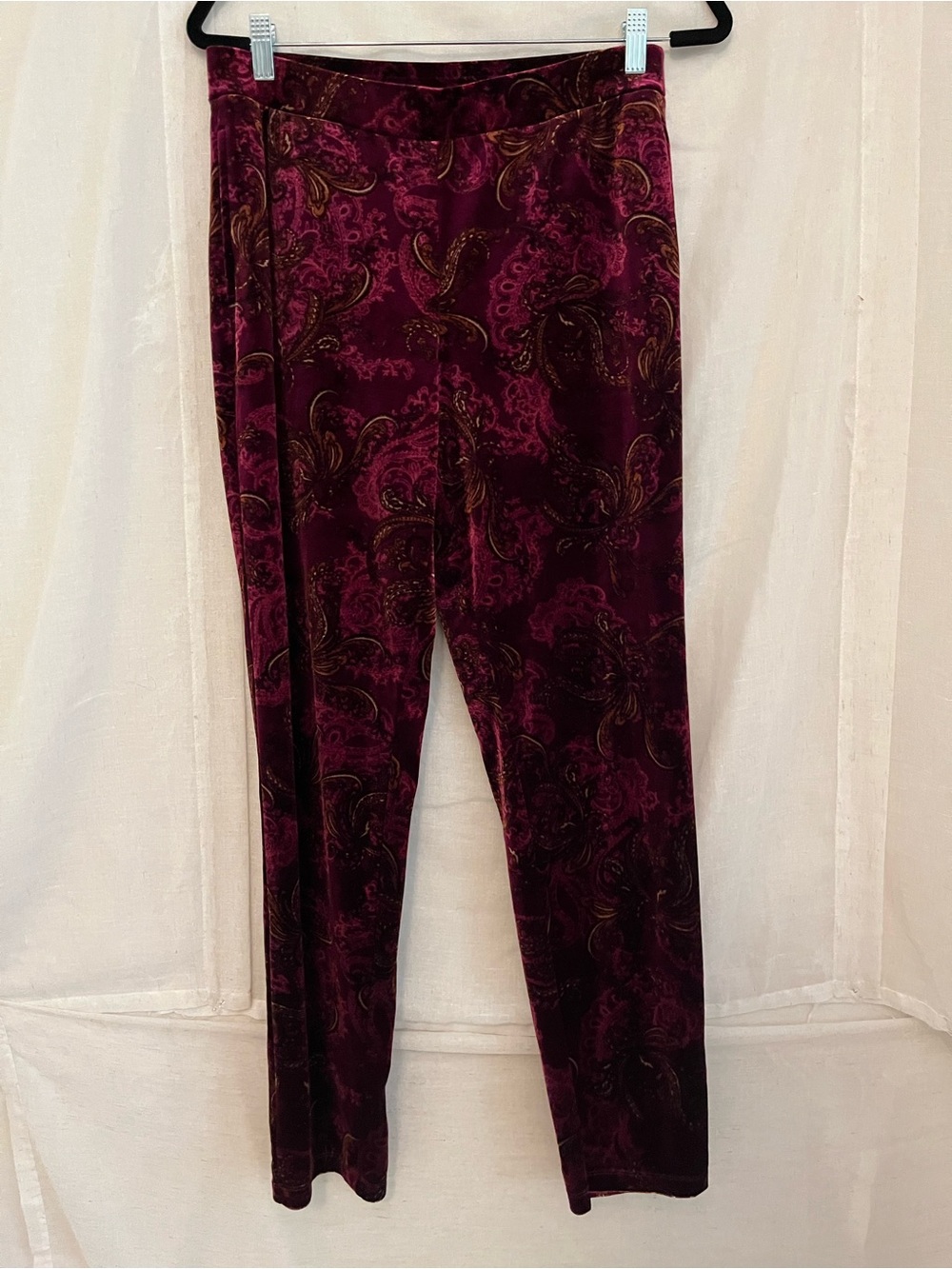 Susan Graver Burgundy Paisley Velvet Slim Pull-On Pants velvety
